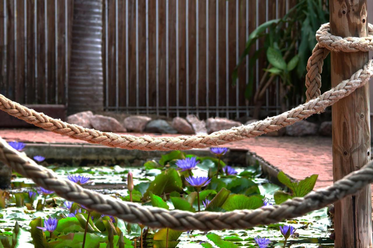Hotel Tropiq Cairns Kültér fotó