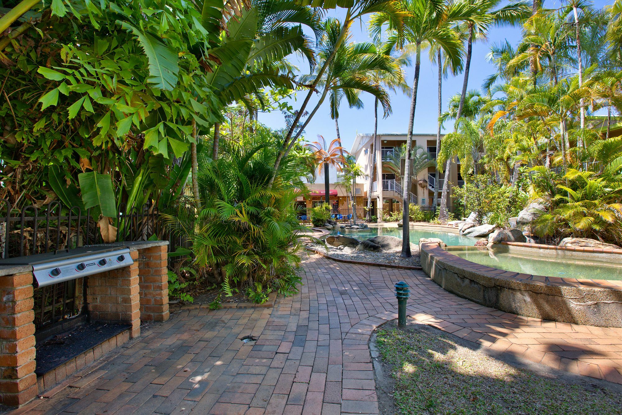 Hotel Tropiq Cairns Kültér fotó